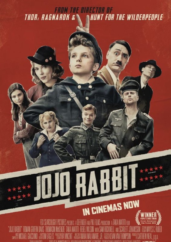 名称：乔乔的异想世界 (2019) 4K HDR 中字外挂字幕描述：二战时期，男孩乔乔(戴维斯)和母亲(斯嘉丽)生活在纳粹德国统治下，他不知道母亲在家中藏着一个犹太女孩(麦肯齐)，而母亲秘密为抵抗军工作