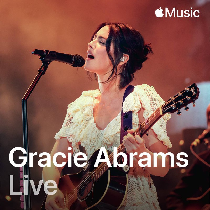 名称：Gracie abrams - Apple Music Live_ Gracie Abrams 2025 - Apple数字母带+杜比全景声描述：随着人气民谣流行歌手 Gracie Abrams 的《The Secret of Us》巡演进入尾声，她来到科罗拉多州著名的红石露天剧场（Red Rocks Amphitheatre），开启了一段关乎爱与责任的旅程