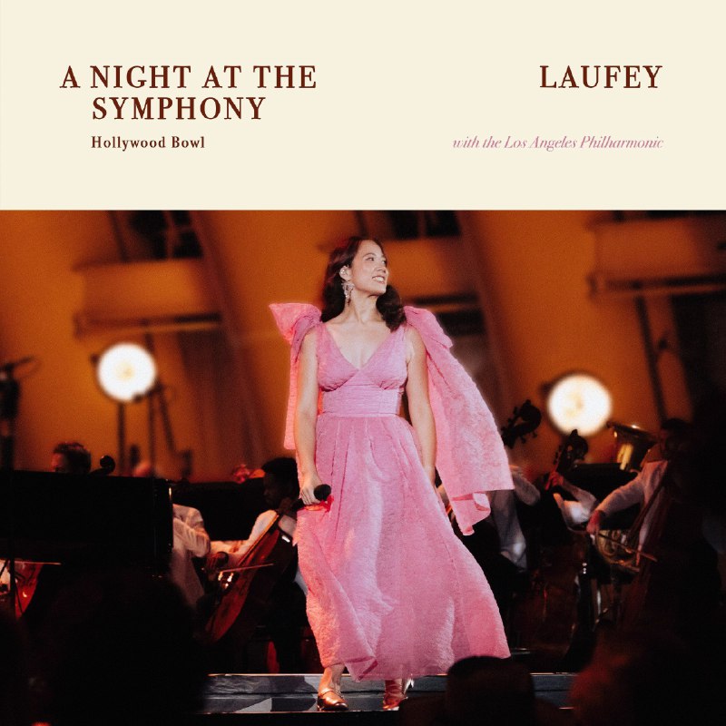 名称：林冰 交响之夜：好菜坞碗演唱会 FLAC Hi-Res qobuz描述： 《A Night At The Symphony: Live at the Hollywood Bowl》是冰岛华裔歌手Laufey与洛杉矶爱乐乐团合作的现场专辑，于2024年12月6日发行 
