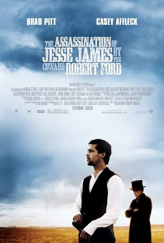 名称：神枪手之死 The Assassination of Jesse James by the Coward Robert Ford (2007)描述：杰西•詹姆斯（Brad Pitt 布莱德•彼特 饰），南北战争时期最著名的强盗，他与兄长组建的詹姆斯帮伙同其喽罗犯下无数宗抢劫案，即使防卫再出色的银行也难逃他们的魔掌
