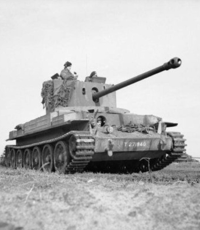 名称：BBC-二战英军坦克英雄 (2014) 720P 全集 外挂简英双语字幕描述：集火力、防护和机动于一身的坦克是二战战场的先锋，历史学家、前坦克指挥员Mark Urban讲述英国皇家第五坦克团的六位二战英雄