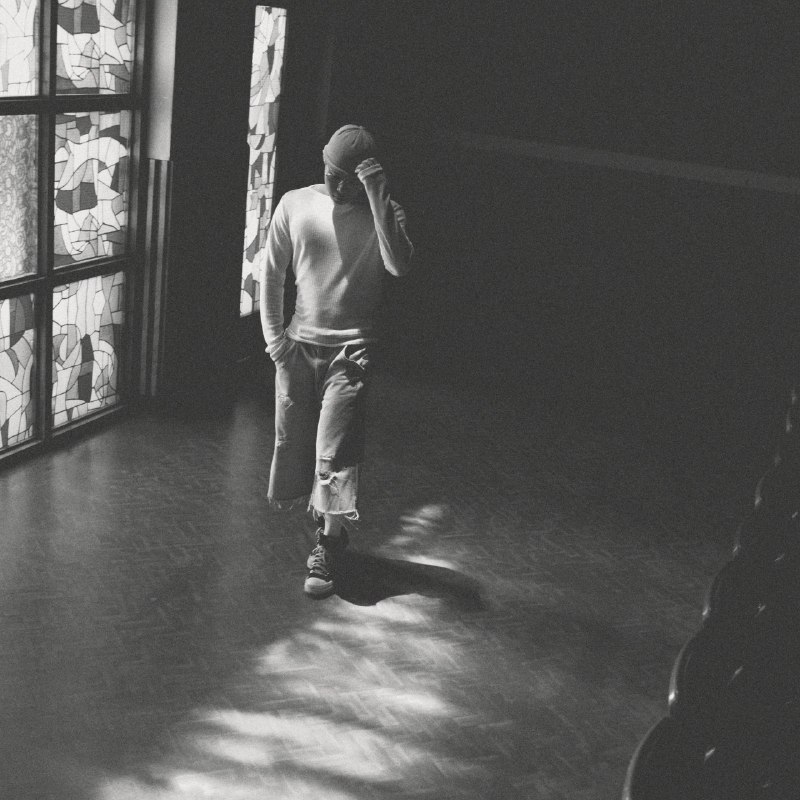 名称：Gareth T - 玻璃 (2026) FLAC 24bit 48kHz + FLAC 24bit 192kHz 臻品母带描述：Gareth.T发行第二张专辑后的首支单曲《玻璃》，  这是他继《色彩》之后创作的第二首华语流行歌曲